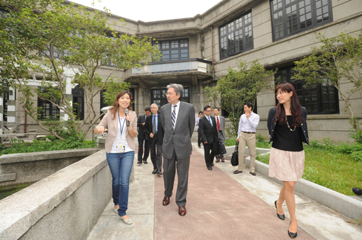 FS continues his visit in Taipei