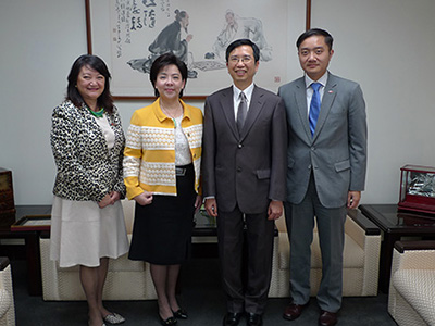 HKETCO Director visits Tamkang University
